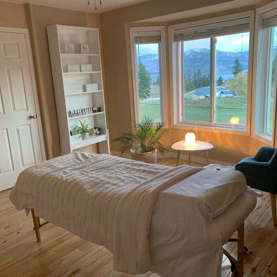كيلونا الغربية Salish B&B And Spa المظهر الخارجي الصورة